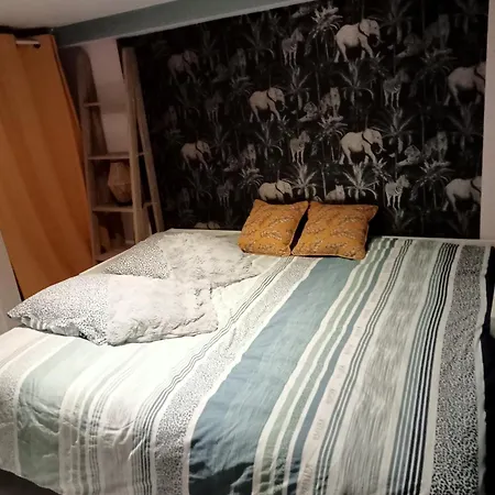 Le Petit Moulin 住宿加早餐酒店 Montendre